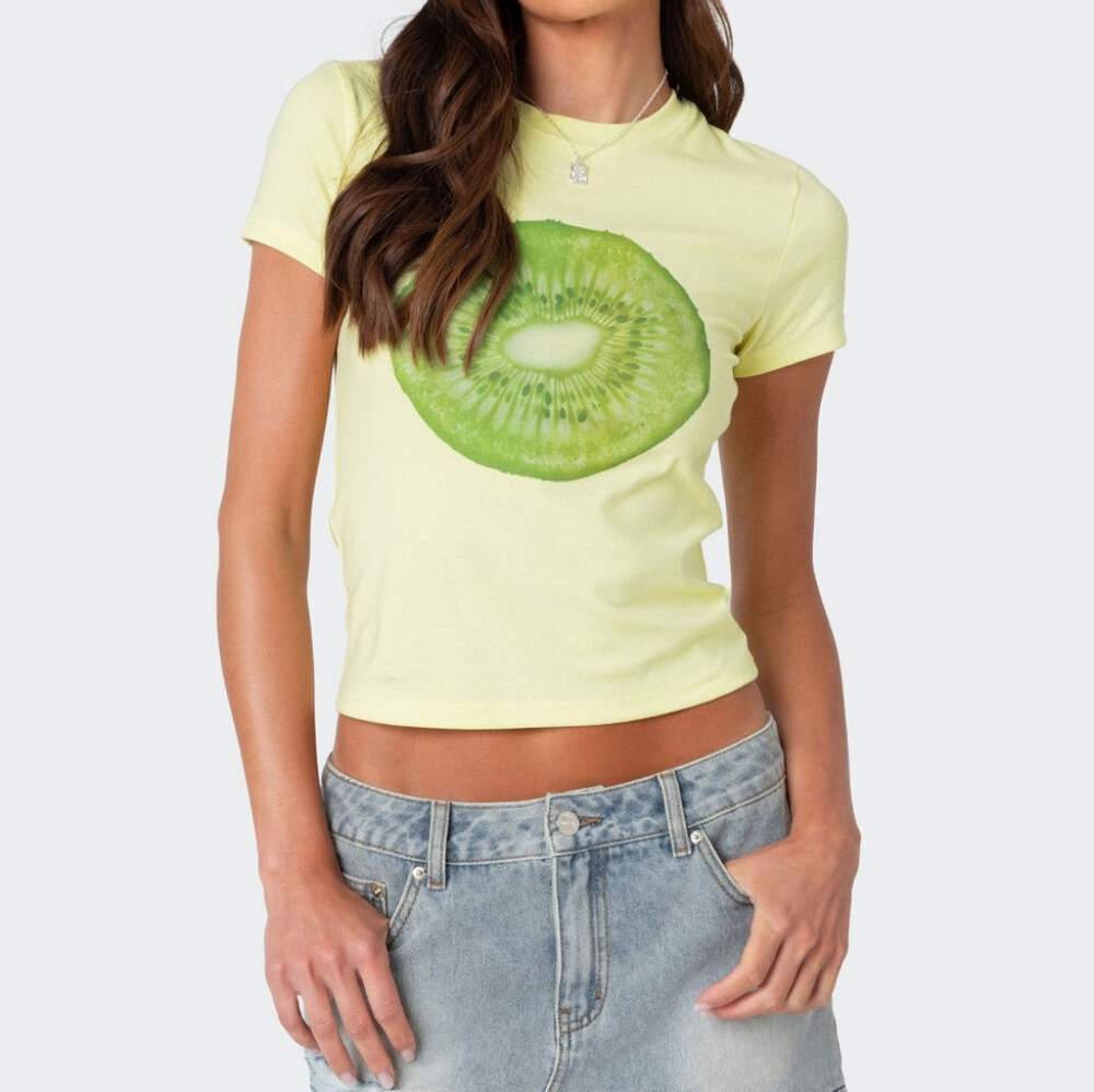 ✨(NWT) Kiwi Print Green Junior-XL Tee By Self🩷e(PTP 18" L 18")
